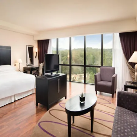 Hotell Mak Albania 5*