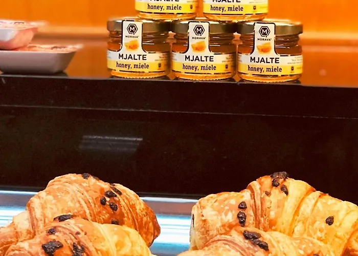 Mak Albania טיראנה