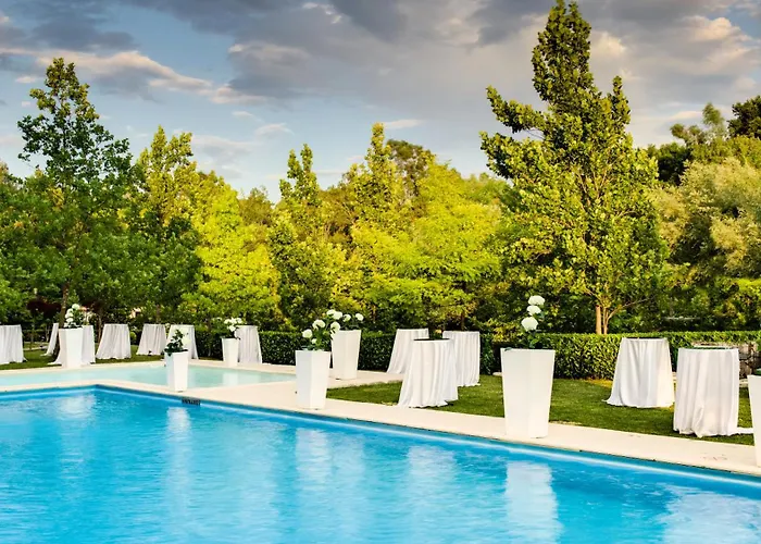 Mak Albania טיראנה