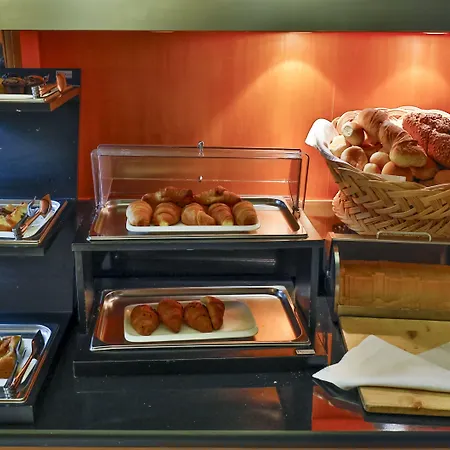 Mak Albania ホテル