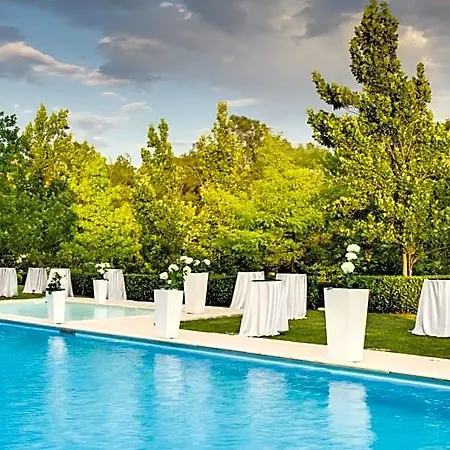 Mak Albania Hotel 5*