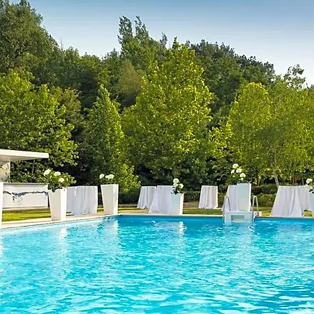 Mak Albania Hotel