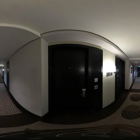 Mak Albania Hotel 5*
