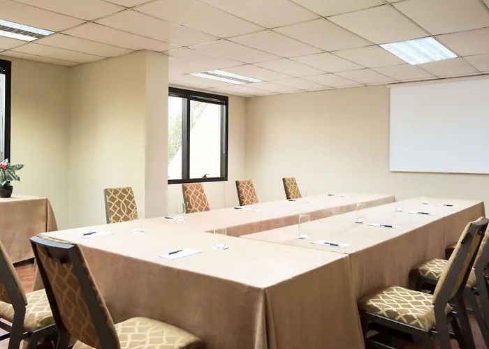 Mak Albania Hotel